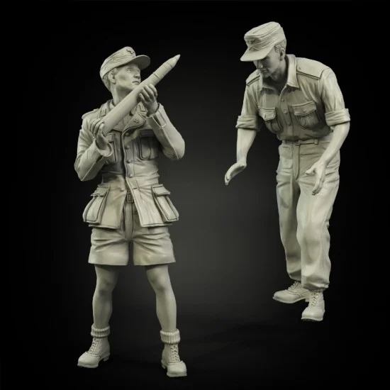 Panzer Art FI35-098 1/35 DAK Tankers Loading Ammo Set (2 figures)
