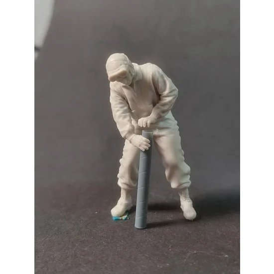 Panzer Art FI35-184 1/35 US Tanker Loading 76mm Ammo No.1