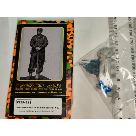 Panzer Art FI35-218 1/35 Panzerknacker In Cammo Coverall No.2