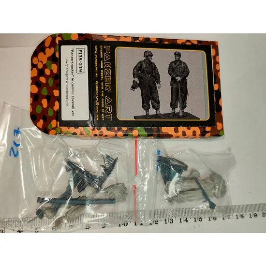 Panzer Art FI35-219 1/35 Panzerknacker In Cammo Coverall Set
