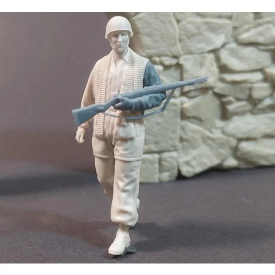 Panzer Art FI35-242 1/35 German Fallschirmjager on The March