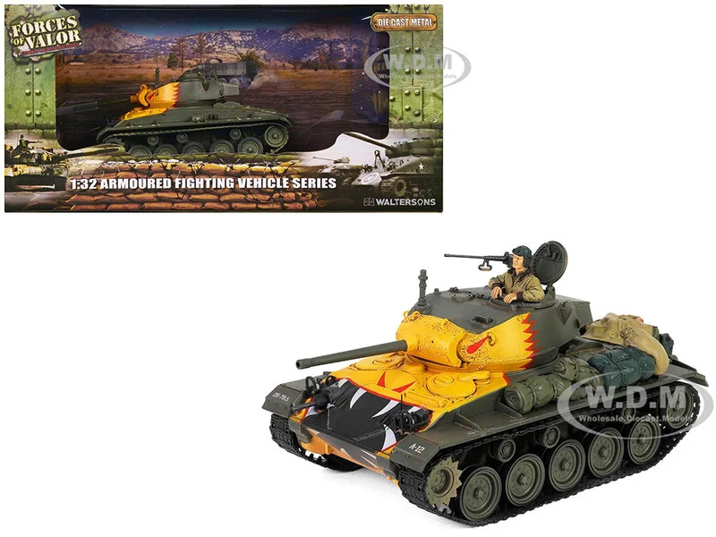 M24 Chaffee Light Tank "Tiger Face, 79th Tank Btn, Han River, South Korea" (1950) United States Army "Armoured Fighting Vehicle" Series 1/32 Diecast Model by Forces of Valor - Military Models