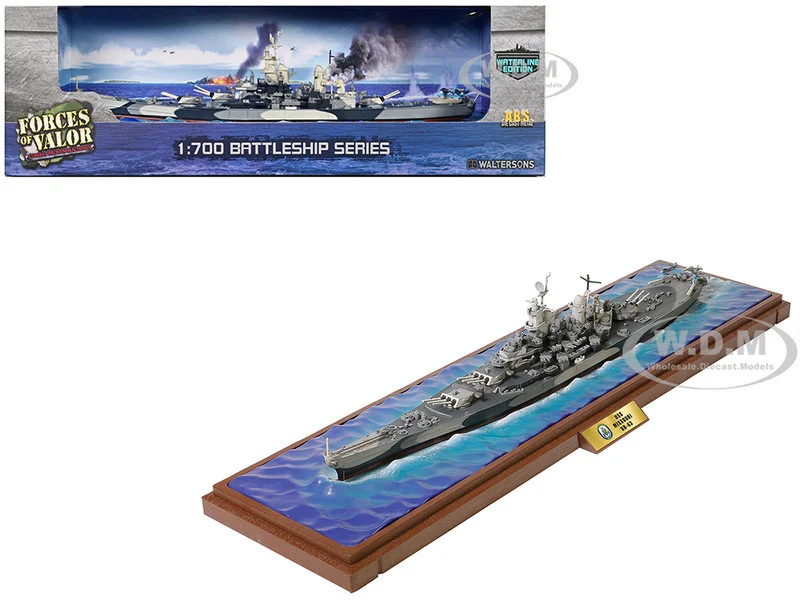 USS Missouri (BB-63) Iowa-class Battleship "Battle of Okinawa" (1945) United States Navy (Waterline Edition) "Battleship" Series 1/700 Diecast Model by Forces of Valor