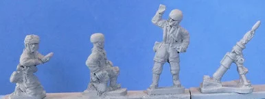 PIG080711 - German para 81mm mortars (2 teams)