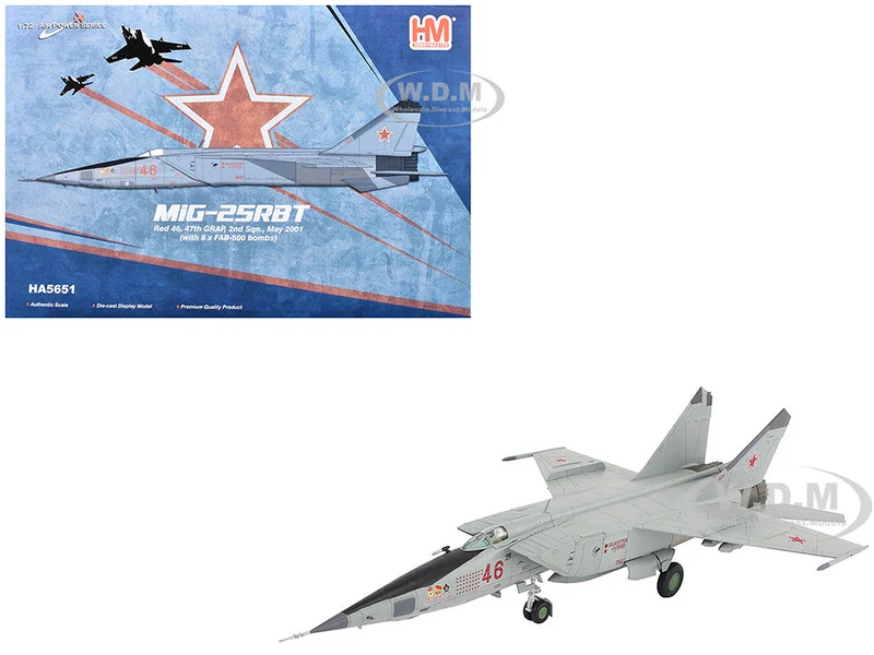 Mikoyan-Gurevich MiG-25RBT Aircraft "Red 46, 47th Guards Reconnaissance Aviation Regiment, 2nd Squadron" (2001) Russian Air Force "Air Power Series" 1/72 Diecast Model by Hobby Master