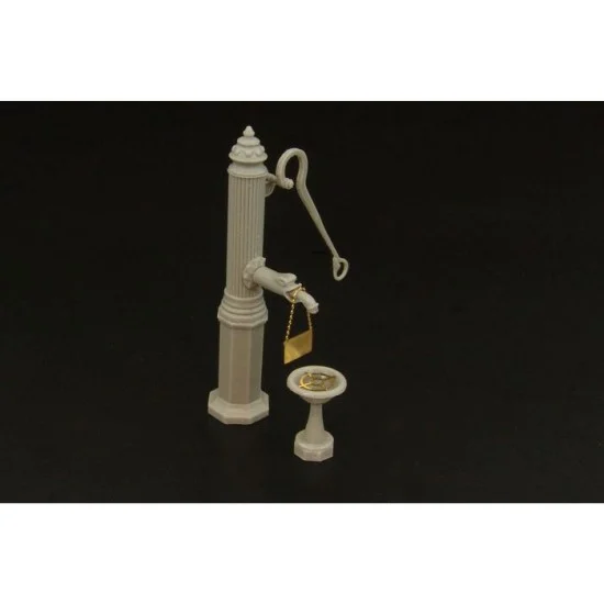 Hauler HLF48013 1/48 City Water Pump - Scenics & Diorama