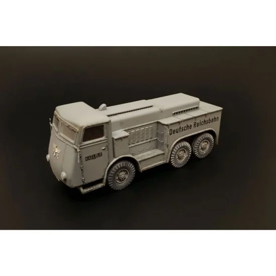 Hauler HLP72033 1/72 German Heavy Tractor Kaelble Z6R - Military Vehicles & Tanks