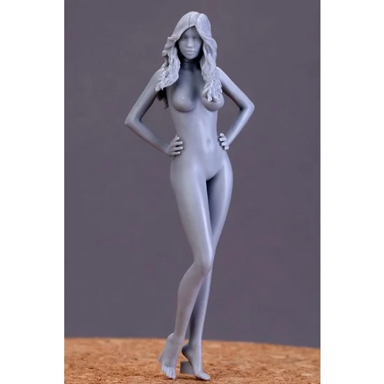Hobby Design HD03-0439 1/18 Show Girl (F) (1 Resin Figure)