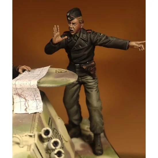HD Models 35255 1/35 German SS Tanker - Model Figures