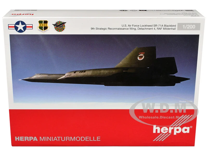 Lockheed SR-71A Blackbird Stealth Aircraft "9th Strategic Reconnaissance Wing, Detachment 4, RAF Mildenhall" United States Air Force 1/200 Diecast Model Airplane by Herpa