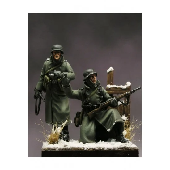 Hidalgo-Beneito MD30 54mm Scale Krasny Bor 1943 - Spanish Troops of Blue Division (2 metal figures)