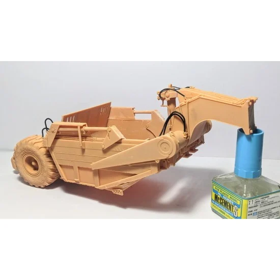 Hobby Link HL1308 1/35 CT4 Towed Earthmoving Scraper 18 cu.yd Scoop - Military Vehicles & Tanks
