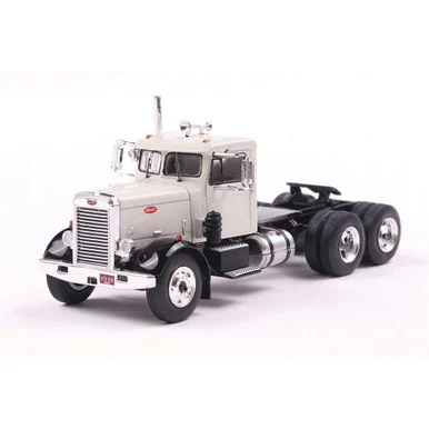 1955 Peterbilt 281 1/64 Die Cast Model IXO Models (IA64003)