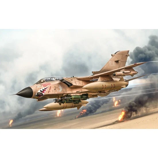 Italeri 2521 1/32 Panavia Tornado GR.1 Desert Storm Fighter - Model Planes