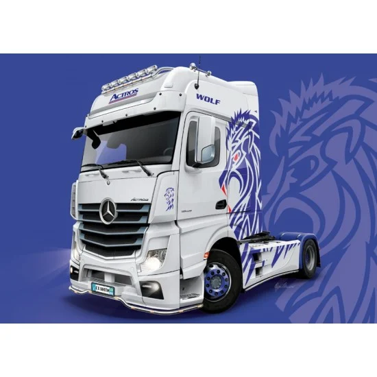 Italeri 3935 1/24 Mercedes Benz Actros MP4 Gigaspace Show Truck - Model Cars