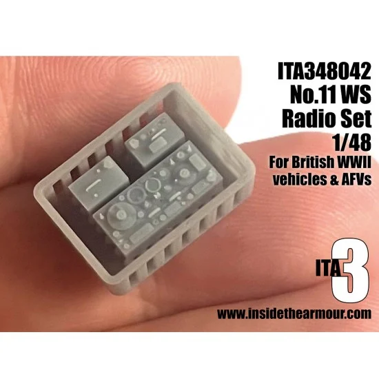 Inside the Armour 348042 1/48 WWII British Number 11 Radio Set - Military Vehicles & Tanks
