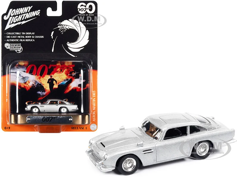 Aston Martin DB5 RHD (Right Hand Drive) Silver Metallic 007 (James Bond) "GoldenEye" (1995) Movie with Collectible Tin Display "Silver Screen Machines" Series 1/64 Diecast Model Car by Johnny Lightning - Movie/TV Series Models