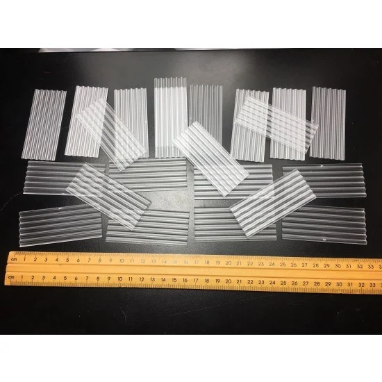 Juweela 23258 1/35, 1/32 Corrugated Iron Roof Sheeting (6-Wave Plate) - Clear (Plastic) 30pcs