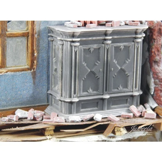 Juweela 23379 1/32, 1/35 Country House Wardrobe - Scenics & Diorama
