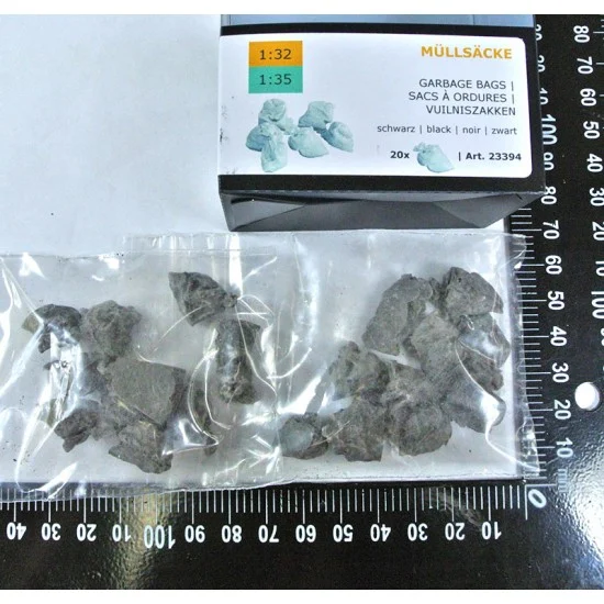 Juweela 23394 1/32, 1/35 Garbage Bags #Black (20pcs) - Scenics & Diorama