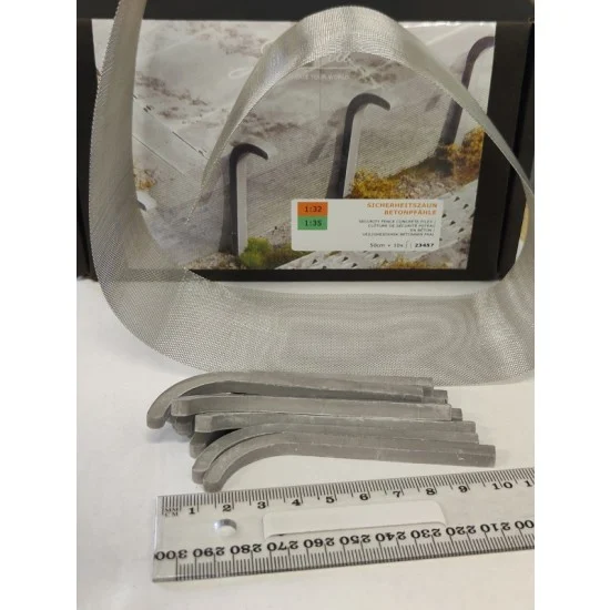 Juweela 23457 1/35 Safety Fence Concrete Posts (10 piles, 50cm wire mesh) - Scenics & Diorama