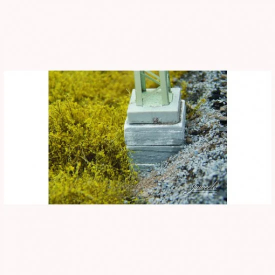 Juweela 28296 1/87 (HO scale) Concrete Pedestal (21x21mm, 30x) - Model Railway