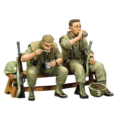 Eating & Drinking 1/30 Figure Set - King and Country