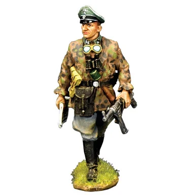 Marching Waffen-SS Officer 1/30 Figure K&C (WS394)