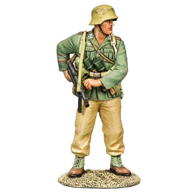 Afrika Korps Ready For Action 1/30 Figure - King and Country