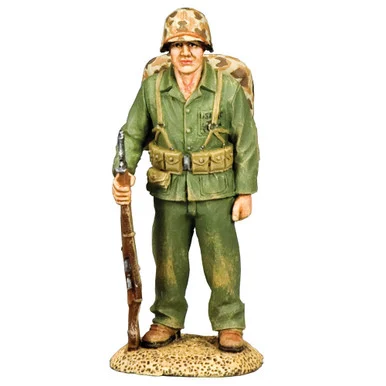 Standing-At-Ease Marine 1/30 Figure King & Country (USMC065)