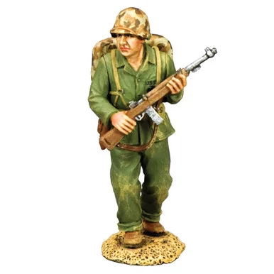Walking Marine Officer 1/30 Figure King & Country (USMC068) - King and Country