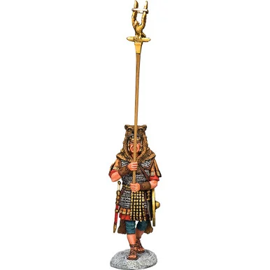 The Marching Roman Aquilifer 1/30 Figure K&C (ROM077) - King and Country
