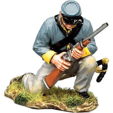 Trooper Cocking Carbine 1/30 Figure - King and Country