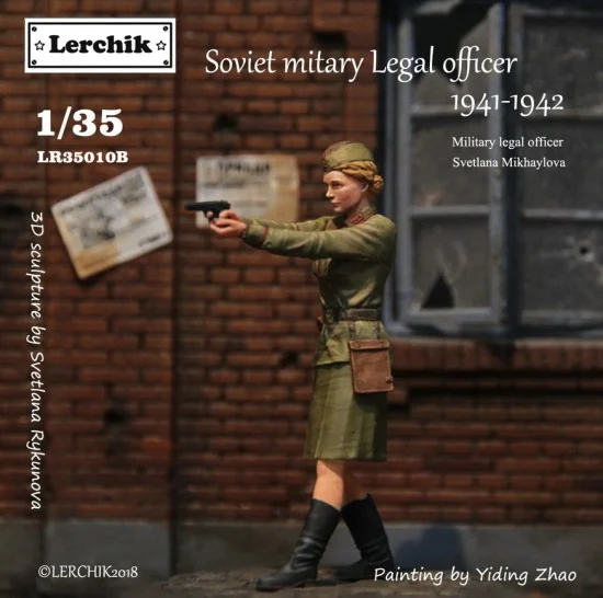 Lerchik 35010B 1/35 Soviet Army (PKKA) Female Officer 1941-1943 (military uniform version)