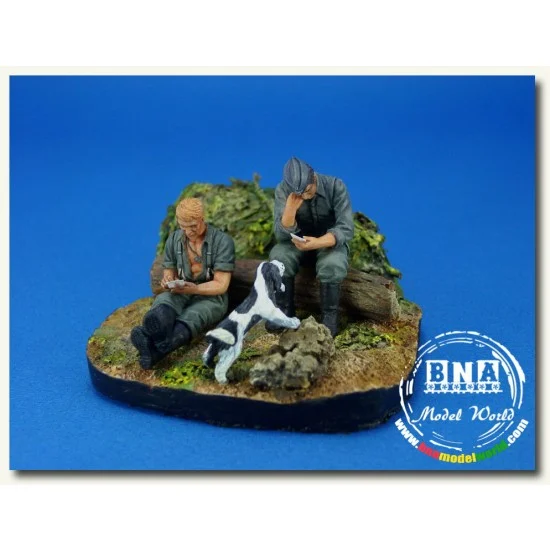 Legend Productions LF0108 1/35 "Dear Mom" (WWII German Soldiers) - Model Figures