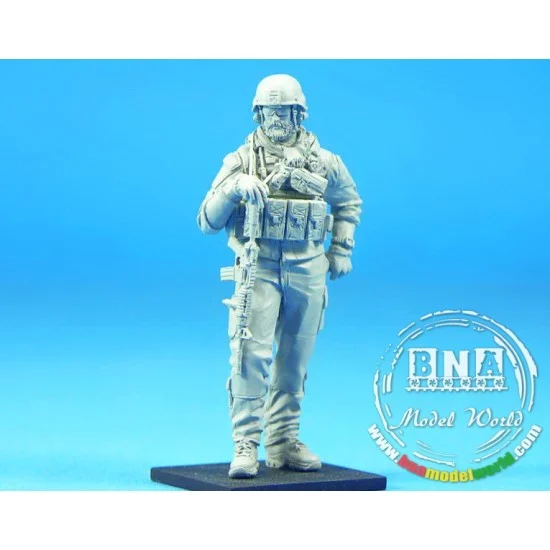 Legend Productions LF0135 1/35 US ODA (Operational Detachment Alpha) Warrant Officer - Model Figures