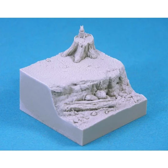 Legend Productions LF1259 1/35 River Bank with Squirrel Figure Base - Scenics & Diorama