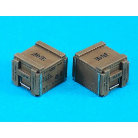 Legend Productions LF1348 1/35 WWII 210rd Cal.50 Wooden Ammo Crates Set with Decals - Scenics & Diorama