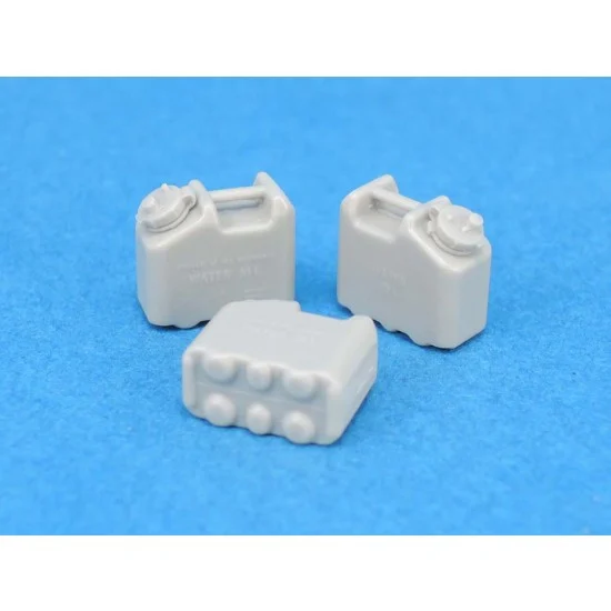 Legend Productions LF1417 1/35 US Scepter 10L Water Can set (15pcs) - Scenics & Diorama