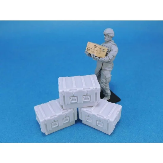 Legend Productions LF1425 1/35 Medical Box Type 4 set (8pcs, each: 23.8x15.1x10.7 mm) - Scenics & Diorama