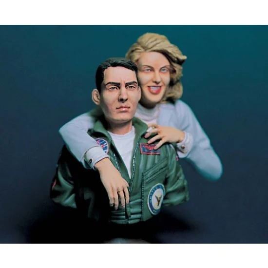 Legend Productions LF2111 200mm Bust - Top Gun Pilot & Girl (Resin)