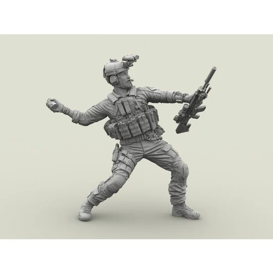 Legend Productions LF2411 1/24 US Navy SEAL SCAR Mk.20 Sniper throwing an M18 (1 figure) - Model Figures