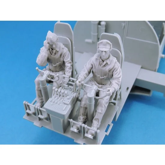 Legend Productions LA7207 1/72 WWII US Bomber Pilot & Co-pilot set (2 figures)