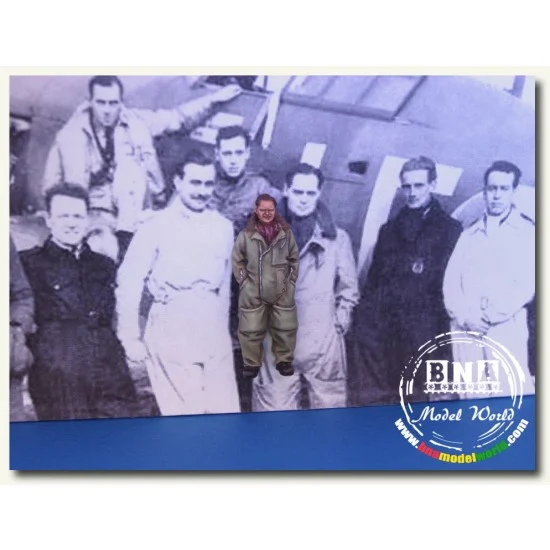 Legend Productions LF4804 1/48 WWII RAF Pilot (Douglas R.S. Bader) - Model Planes