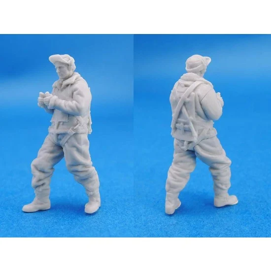 Legend Productions LF4813 1/48 WWII US Bomber Waist Gunner - Model Figures
