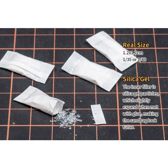 Liang Model LIANG-0511 1/35 Sandbags for Diorama (40 bags, content: Silicon Gel)