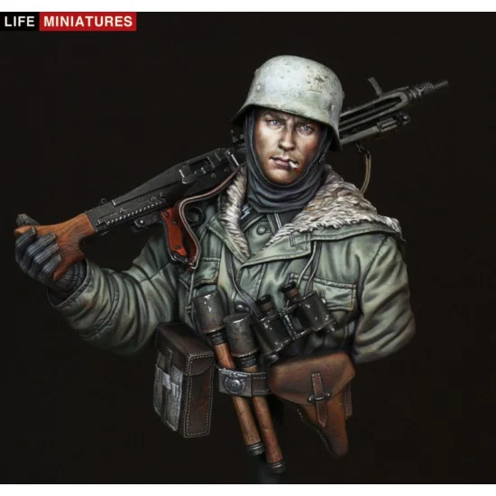 Life Miniatures 16B002 1/16 MG42 Gunner, Totenkopf Division, Kharkov 1943 (resin bust) - Model Figures