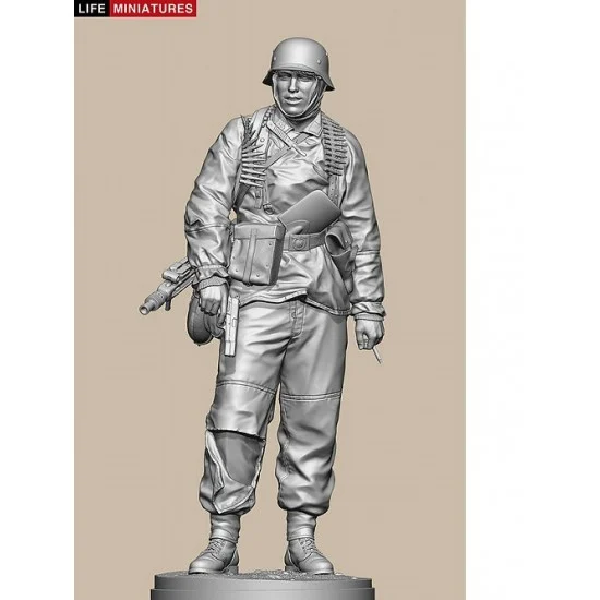 Life Miniatures 35006 1/35 Ambush at Poteau - MG 42 Gunner of KG Hansen, Battle of the Bulge 1944