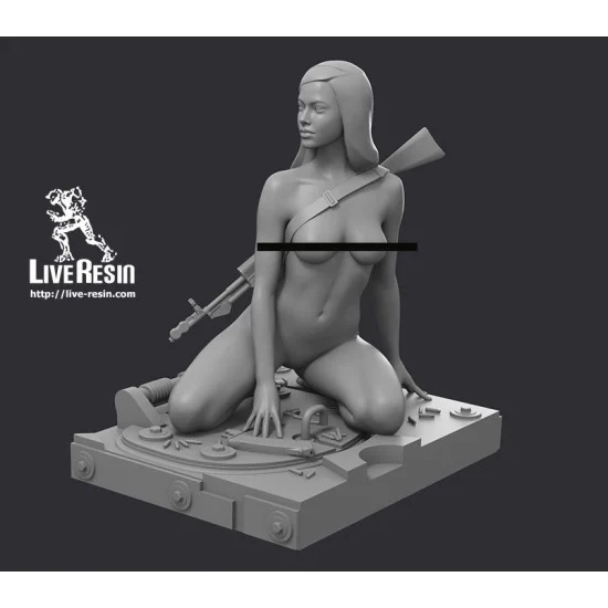 Live Resin LRA35001 1/35 Becca w/AN-94 "Abakan" Assault Rifle and Armour Hatch Base (1 figure)