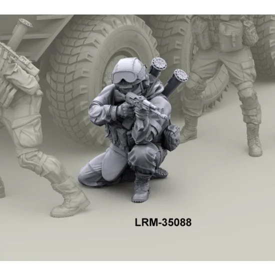 Live Resin LRM35088 1/35 Russian Army Soldier In Modern Infantry Combat Gear System, In Action, Set 29 - Model Figures
